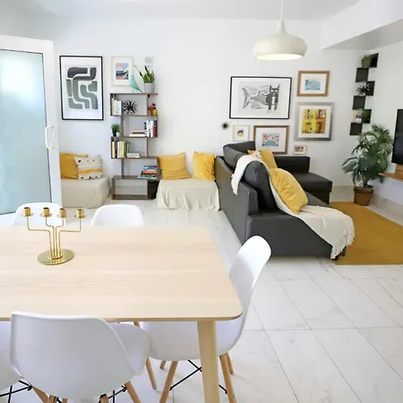 3 Minute Walk To Beach Bungalow Family Friendly Free Parking